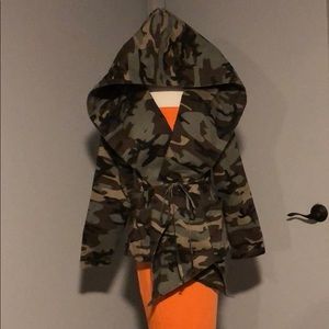 Camo jacket with oversized hood